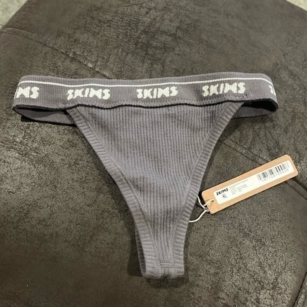 Skims Seamless Rib Intimates Thong
